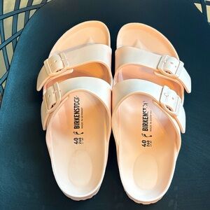 Birkenstock Slides Sz 40 in Light Rose